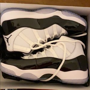 Air Jordan 11 Retro Concord